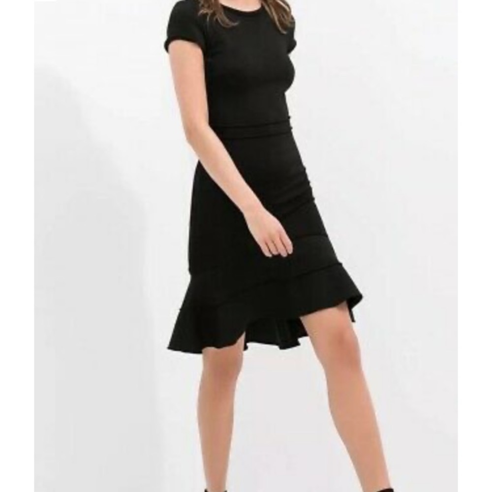 Black bodycon dress
